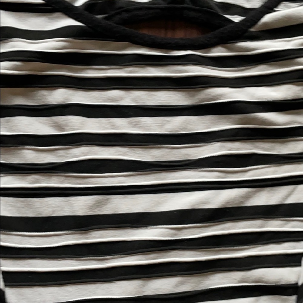 Striped Peblum Top - Picture 4 of 9
